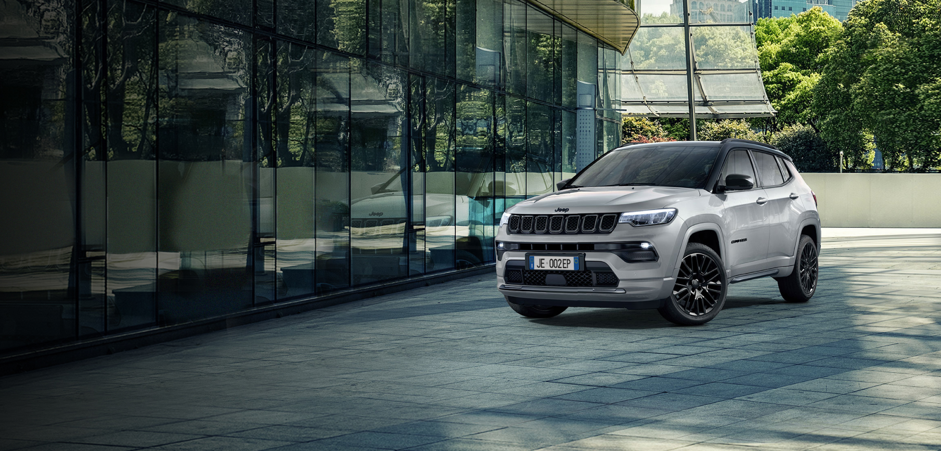 Nouvelle Jeep® Compass e-Hybrid  Hybride Léger  Jeep® FR